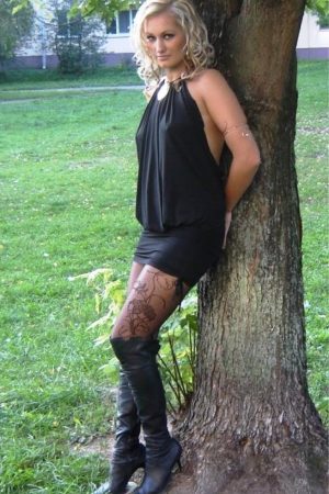 Envie de m’amuser sans tabou ce soir Sandra - rencontre-Milf-Nîmes