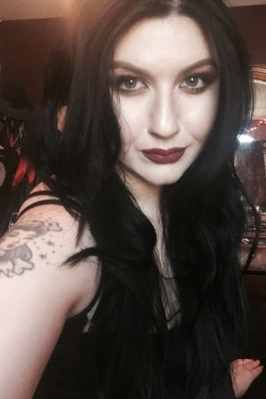 Femme active en manque d’aventures torrides à Tourcoing Sophie - rencontre-Dominatrice-Tourcoing