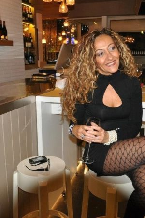 Célia - rencontre-Libertine-Marseille