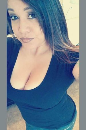Clara - rencontre-MILF-Strasbourg